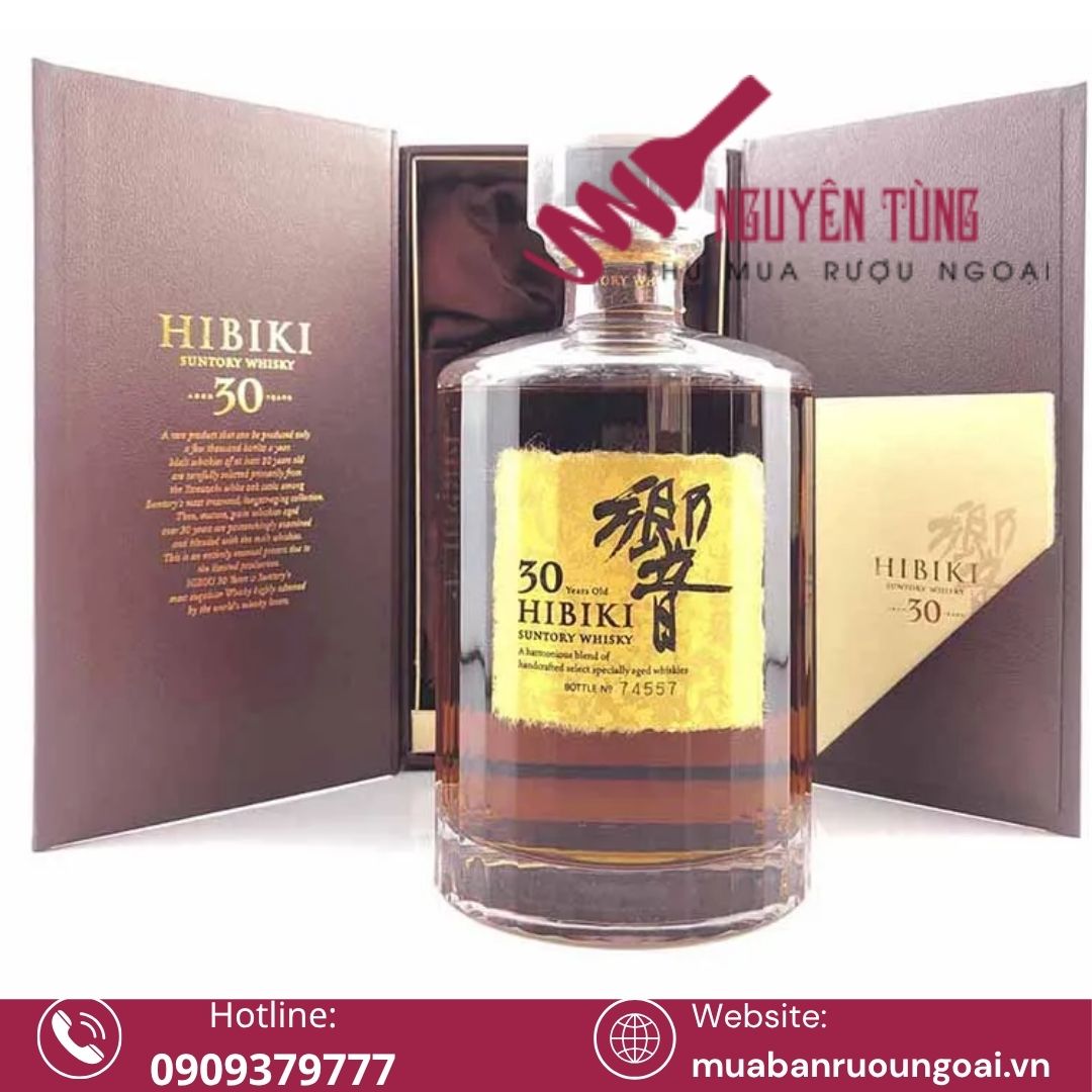 Rượu Hibiki 30 năm luôn được ca ngợi là một trong những chai whisky hiếm và đắt giá bậc nhất đến từ Nhật Bản.