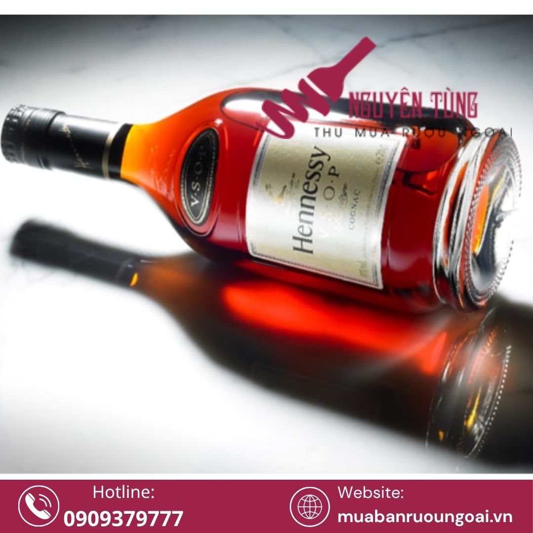 NGUYÊN TÙNG THU MUA RƯỢU NGOẠI – Hơn 10 năm kinh nghiệm trong ngành, chuyên định giá, thu mua và phân phối các dòng Hennessy cao cấp