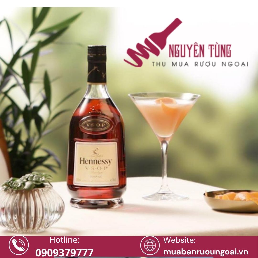 NGUYÊN TÙNG THU MUA RƯỢU NGOẠI là đơn vị hàng đầu tại TP.HCM chuyên thu mua lại rượu ngoại chính hãng như Hennessy, Macallan, Hibiki, Chivas, Glenlivet… Giá cả thu mua linh hoạt, theo tỷ giá và độ hiếm của sản phẩm.