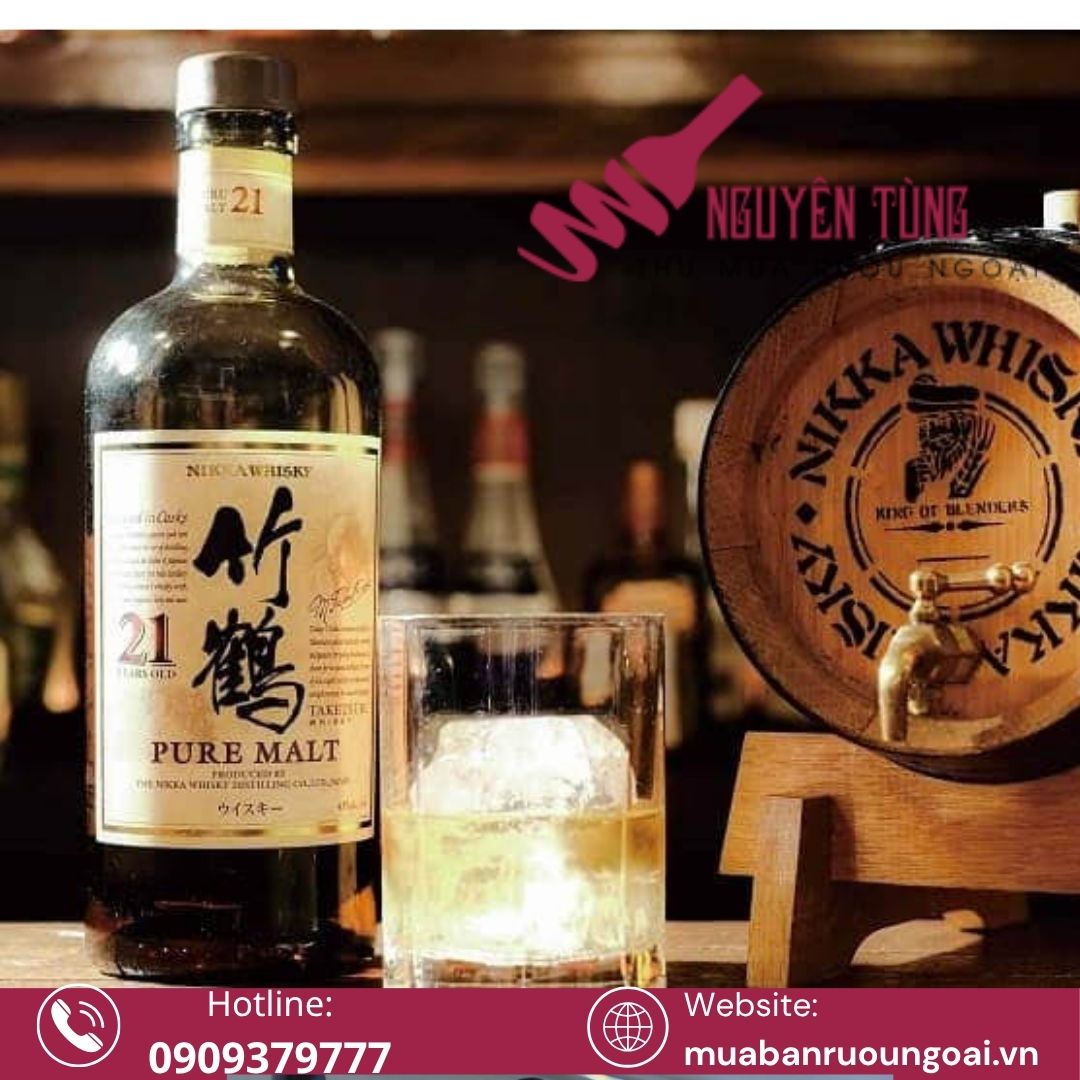 Giá rượu ngoại nhập khẩu qua hải quan và hàng xách tay có sự khác biệt rõ rệt về giá thành, giấy tờ, độ tin cậy và giá trị pháp lý.
