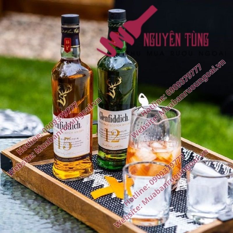 Giá rượu xách tay so với rượu ngoại chính hãng luôn là mối quan tâm lớn của những người yêu thích rượu ngoại và những ai muốn tìm mua quà biếu sang trọng, đẳng cấp.