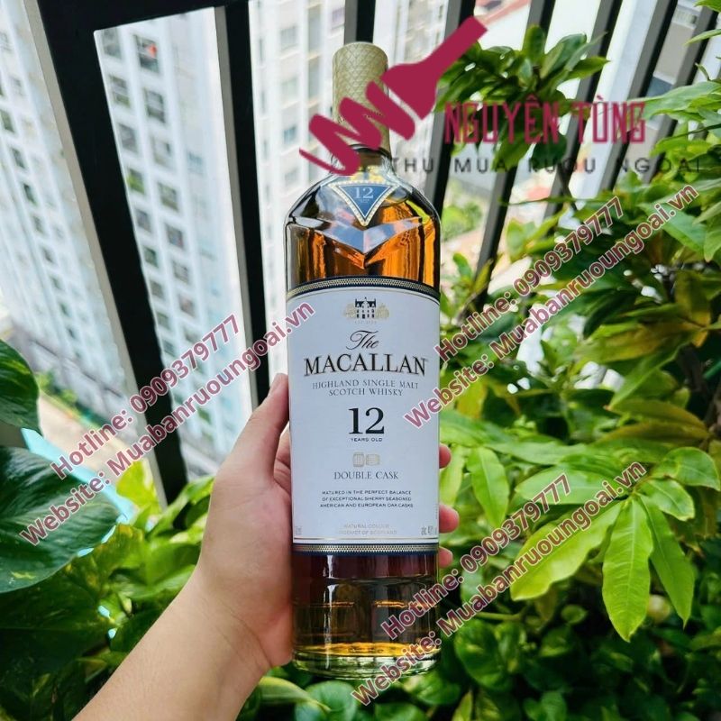 Rượu Macallan 12 năm Double Cask là dòng single malt whisky nổi tiếng của vùng Speyside – Scotland, được đánh giá là lựa chọn lý tưởng cho người yêu whisky nhẹ, mượt và sang trọng.