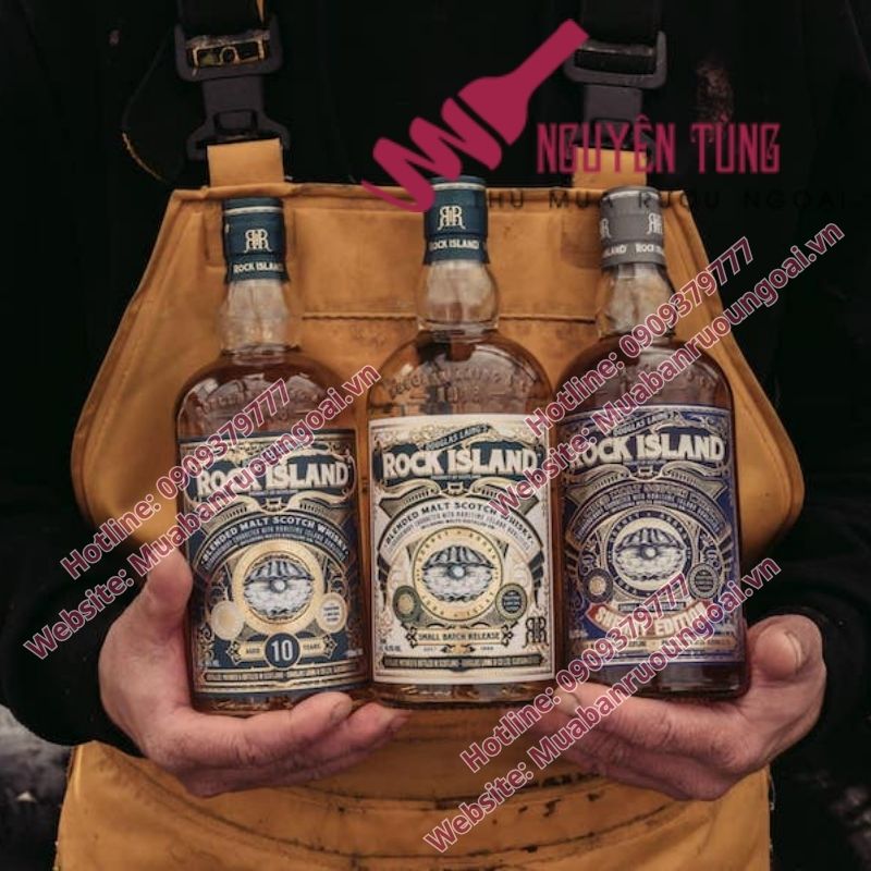 Rượu tây biếu Tết luôn được xem là món quà thể hiện sự sang trọng, tinh tế và tấm lòng chân thành của người tặng.